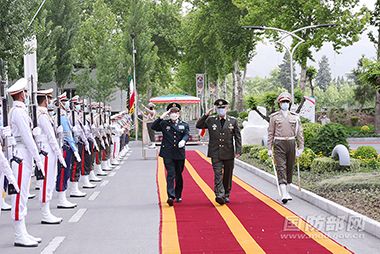 王晖参赞会见几内亚计划和国际合作部长