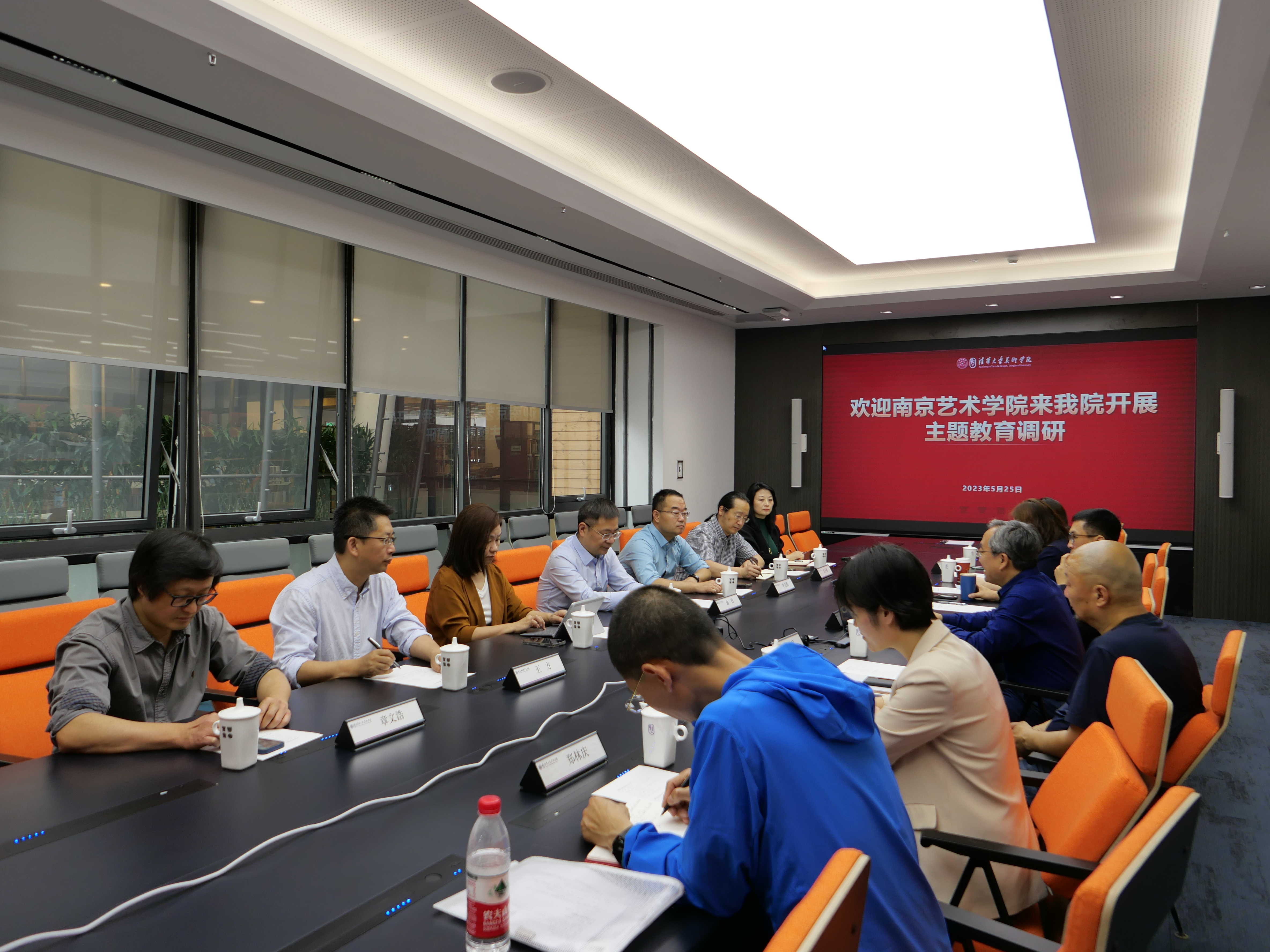 皖能电力：公司2025年4月25日发布年度报告，近一个月未接待调研