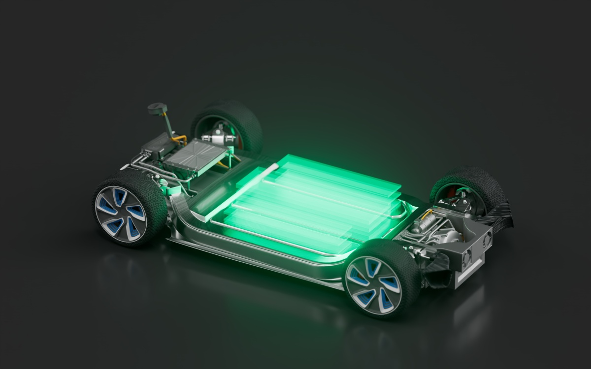 屹通新材：公司目前没有和固态电池厂家有业务往来