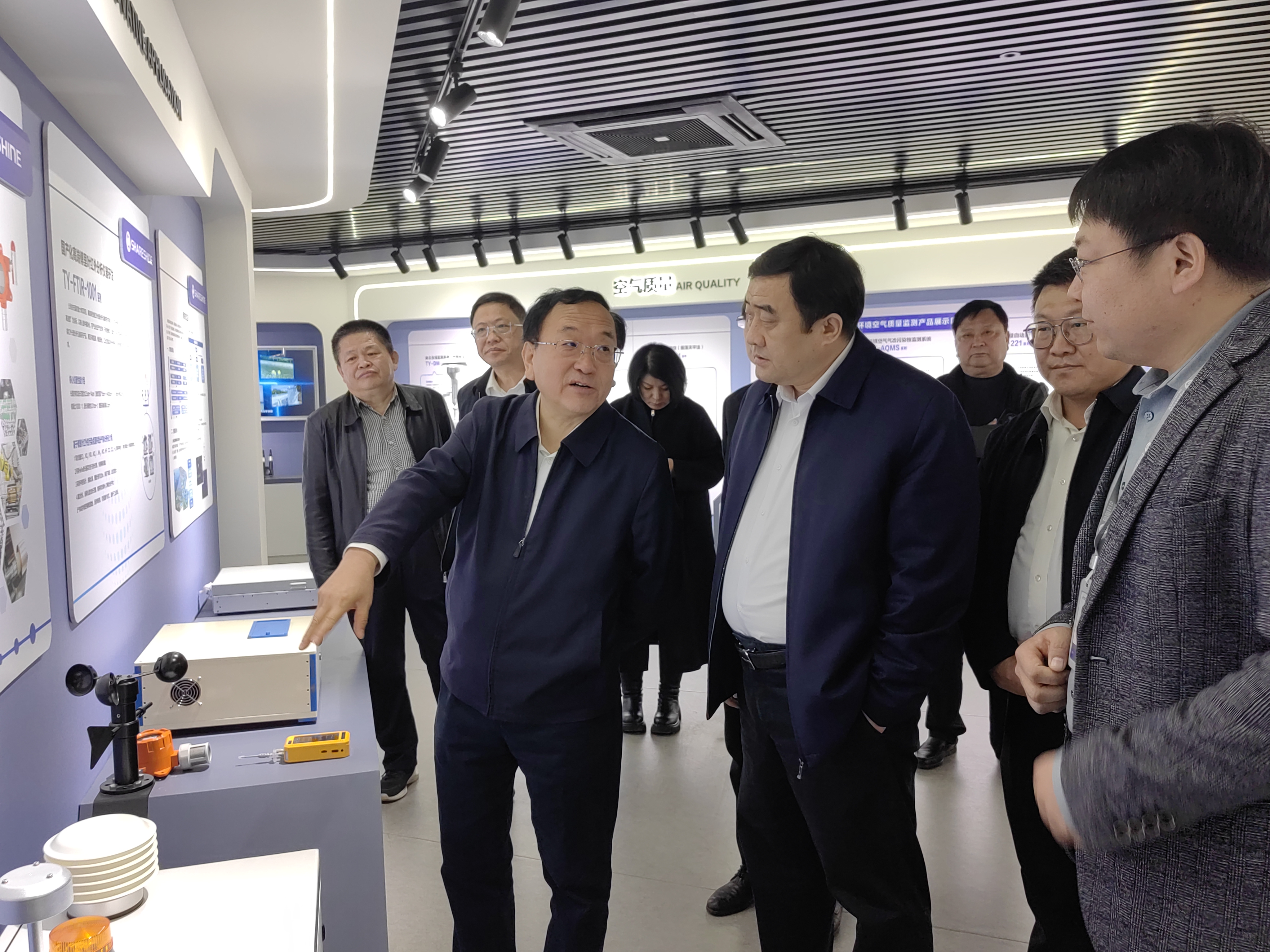 国家市场监督管理总局发展研究中心个人经济体高质量发展课题组赴天津调研