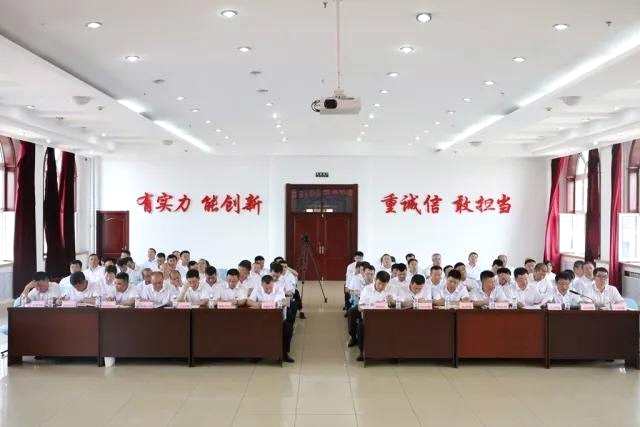 龙建股份获得实用新型专利授权：“一种道桥铺设岩土研磨装置”