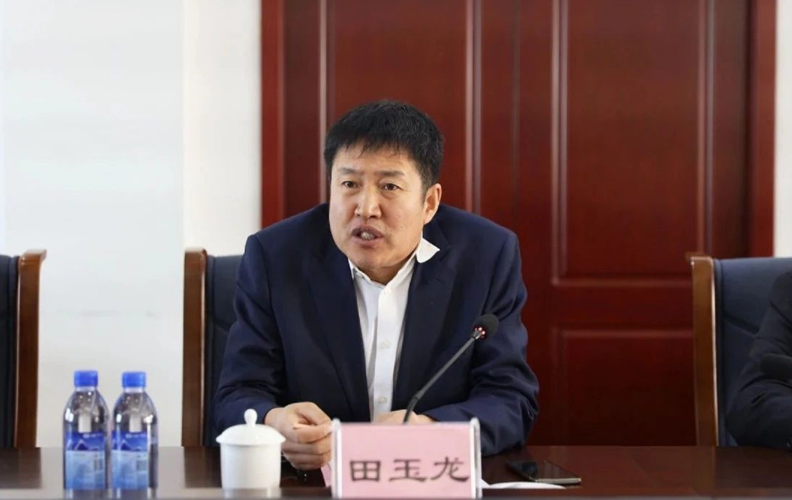 龙建股份获得实用新型专利授权：“一种道桥铺设岩土研磨装置”