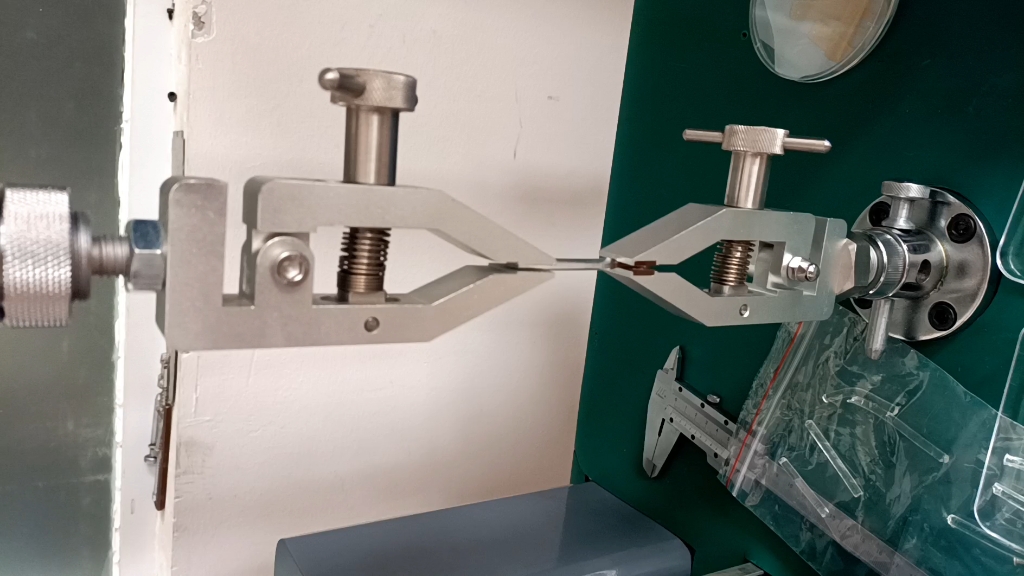 苏州固锝获得实用新型专利授权：“光线传感器封装激光用印字夹具”