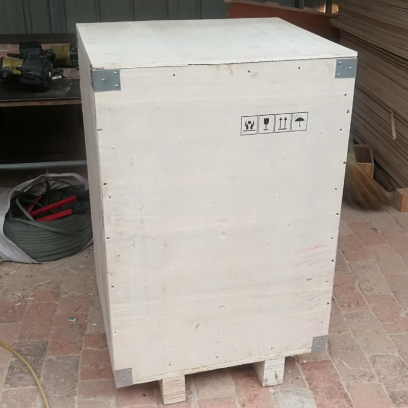 龙利得获得发明专利授权：“一种包装箱用瓦楞纸板胶合设备”