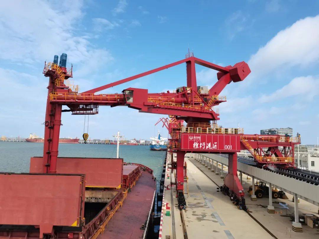 连云港：公司主营业务为港口码头装卸、堆存业务