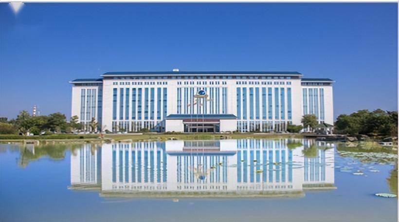 古井贡酒：截至2024年底公司酿酒智能园区项目进度已达95%