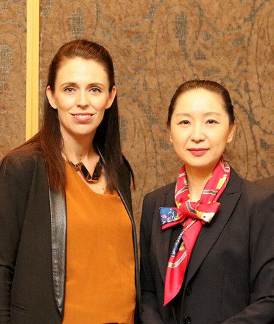 驻奥克兰总领馆经商处参访费雪派克医疗保健公司