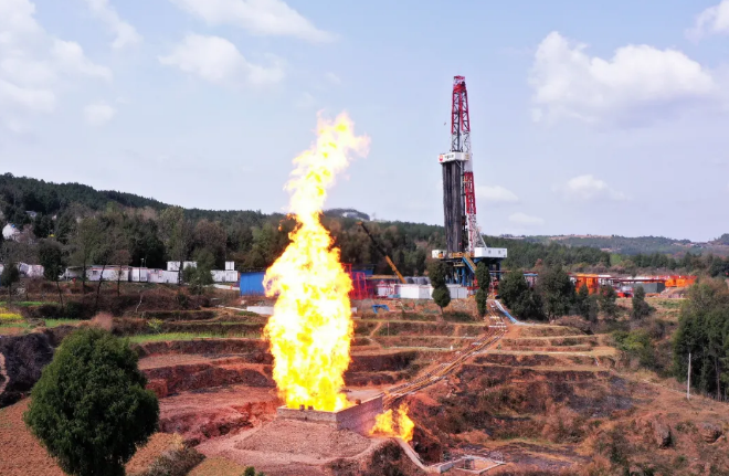 中国石化获得实用新型专利授权：“一种泄压装置及使用该装置的油井盲管段”