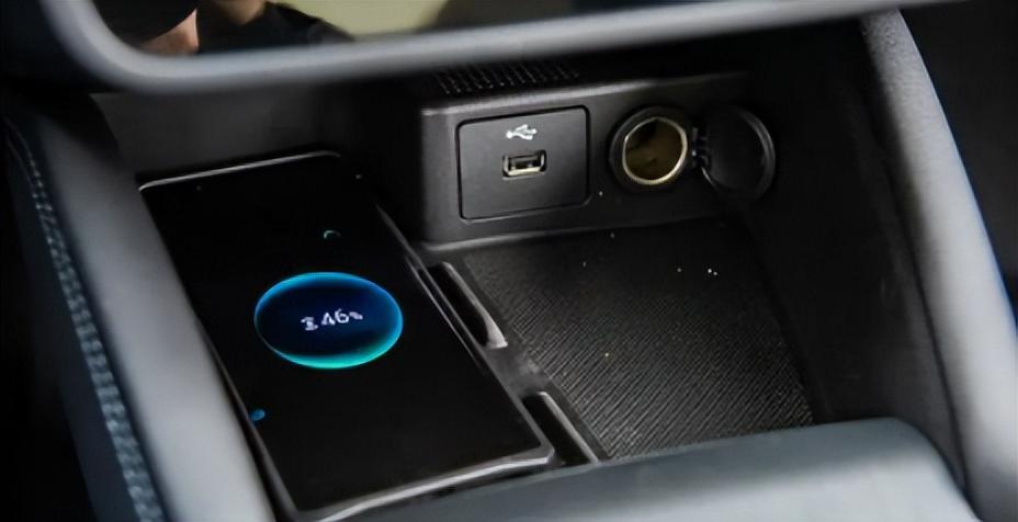 深天马Ａ：公司在车载显示领域深耕三十年