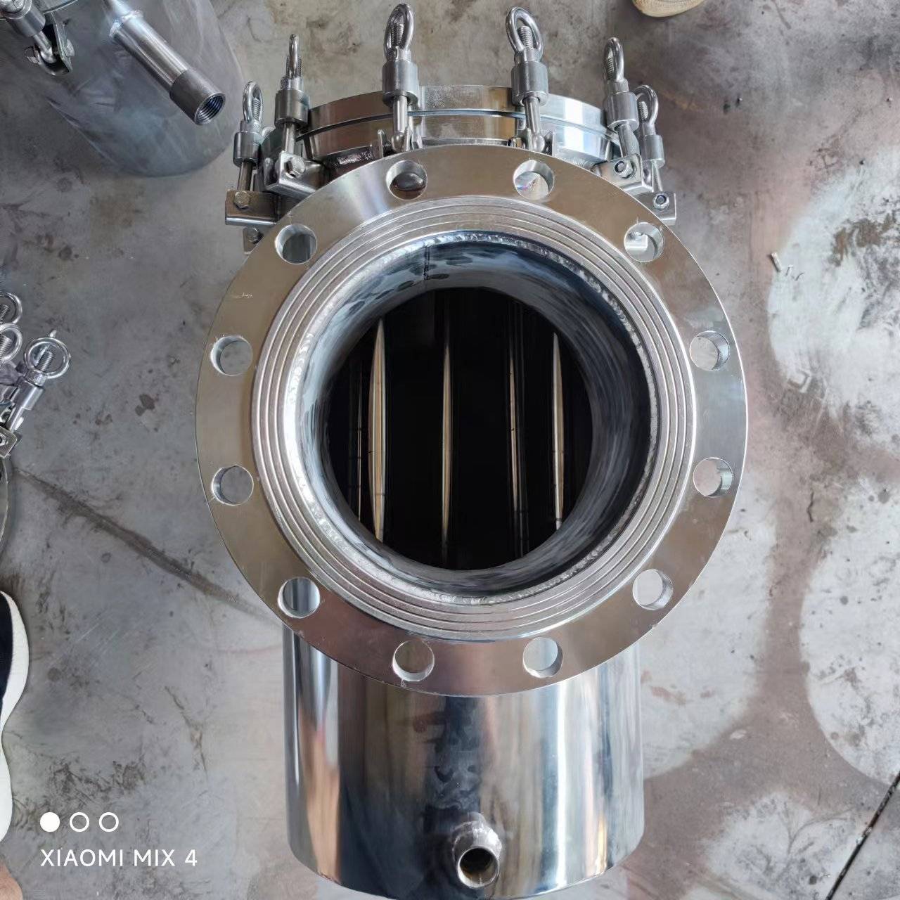 华鲁恒升获得发明专利授权：“己二酸结晶器搅拌磁性液体密封在线更换装置”