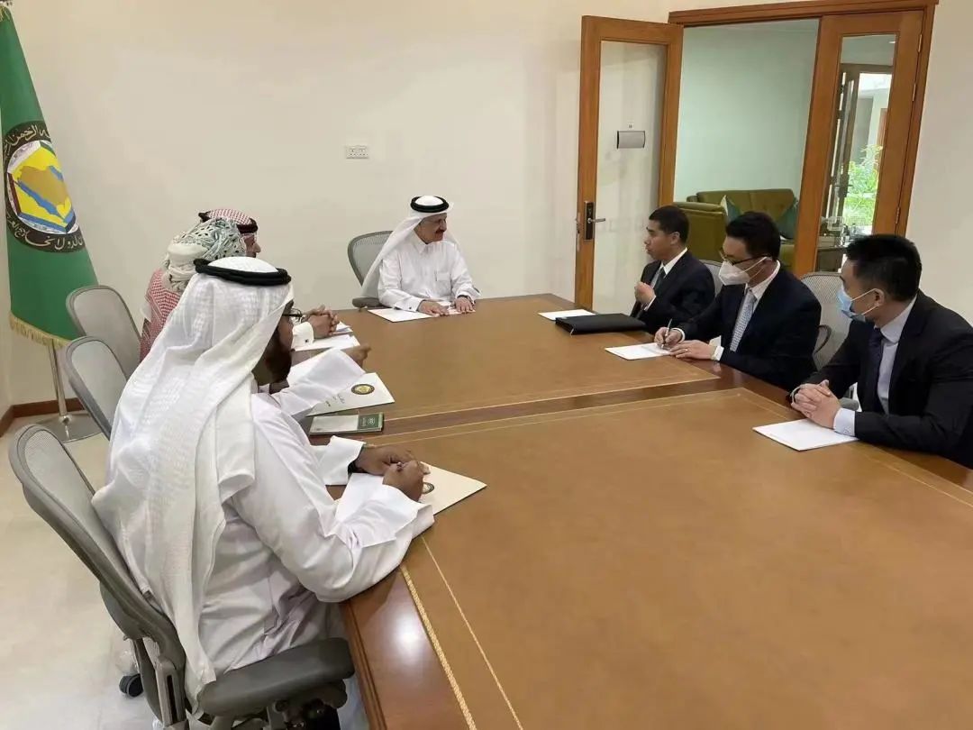 王有莉参赞会见牙买加外交和外贸部对外贸易司高级司长戈登