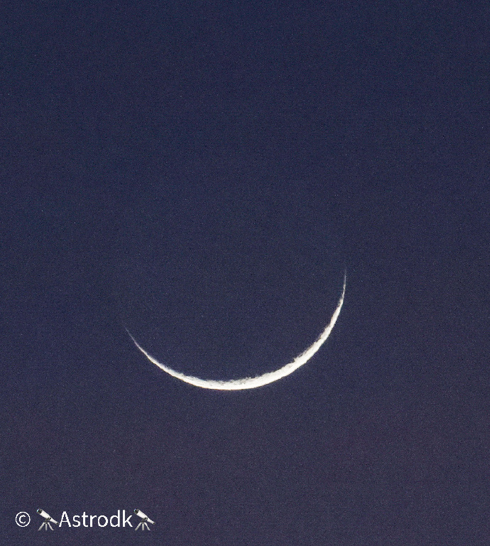 木星伴弦月，这幕“星月童话”赏心悦目