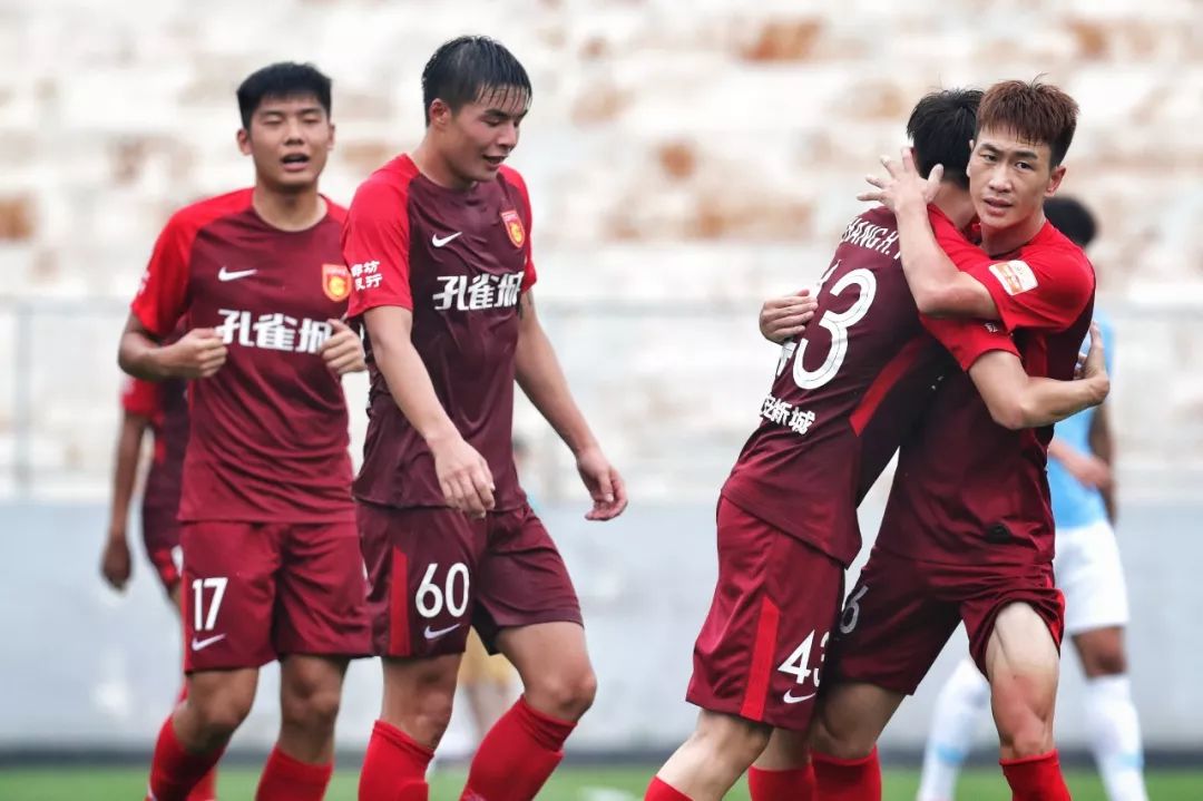 华夏幸福：“18华夏06、18华夏07、19华夏01”继续停牌