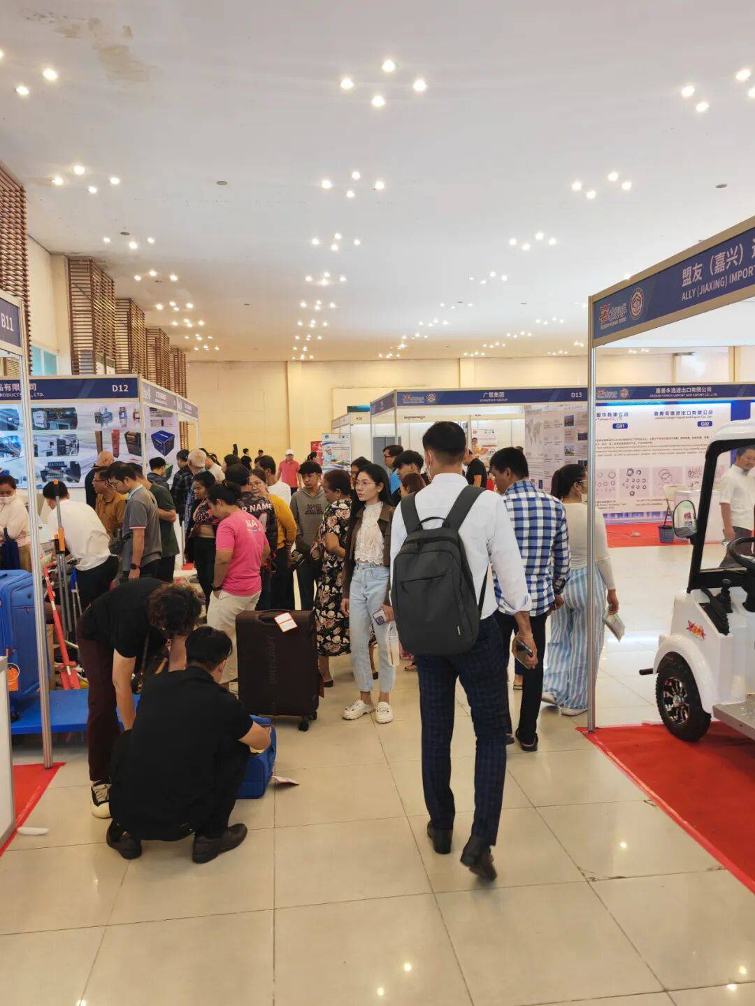 今年前3季度柬埔寨国际贸易额469.9亿美元