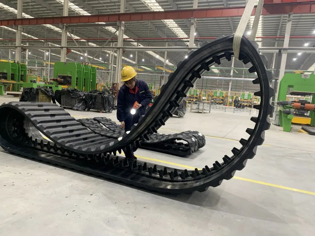 元创股份IPO将上会，环保披露、逾千平“市场化商品房”等受关注