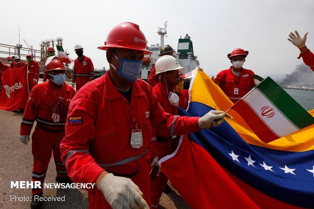 伊朗迈赫尔通讯社编译版:伊朗、阿塞拜疆、俄罗斯在巴库举行三方会议