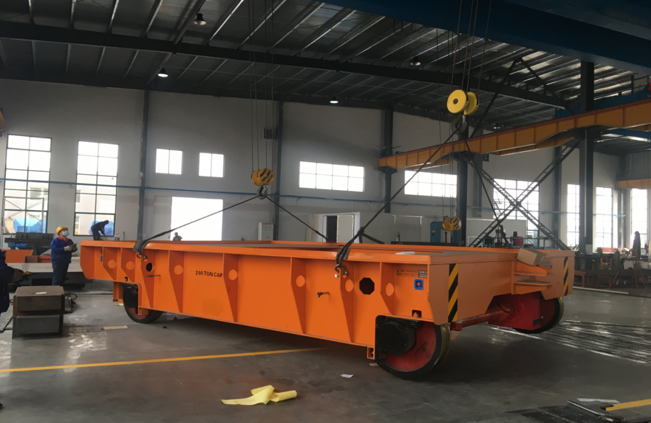 润邦股份：215吨自卸式矿车车斗成功交付