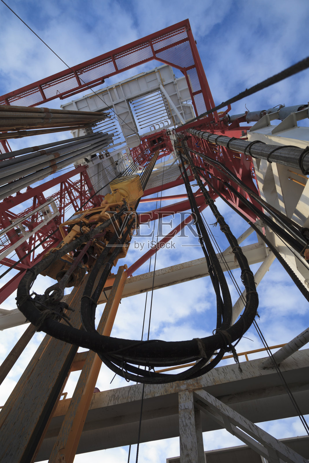 中国石油获得发明专利授权：“基于相变储热材料增加热惯性的方法及装置”