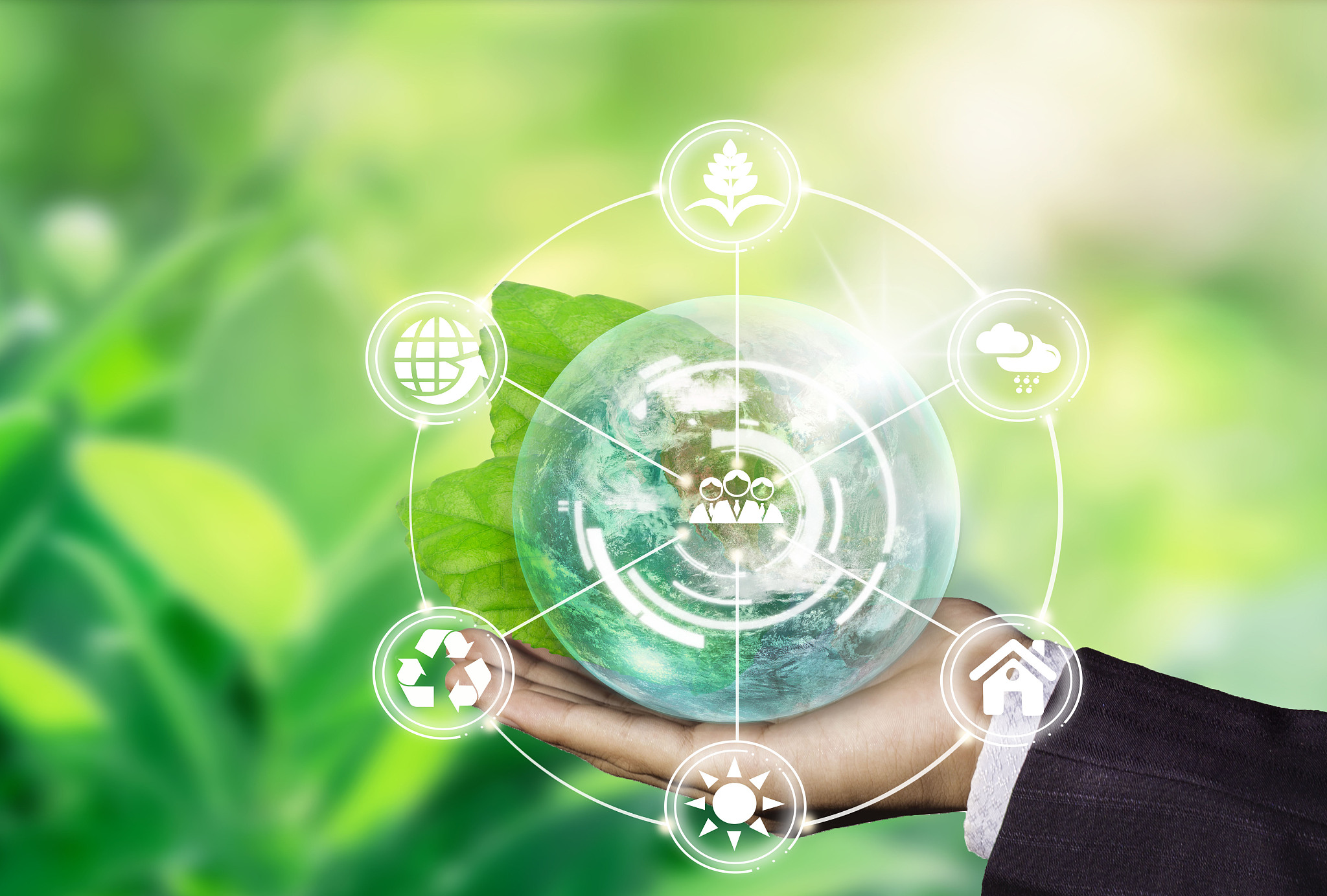 以创新破内卷、以提质求生存 光伏行业重塑竞争新规则