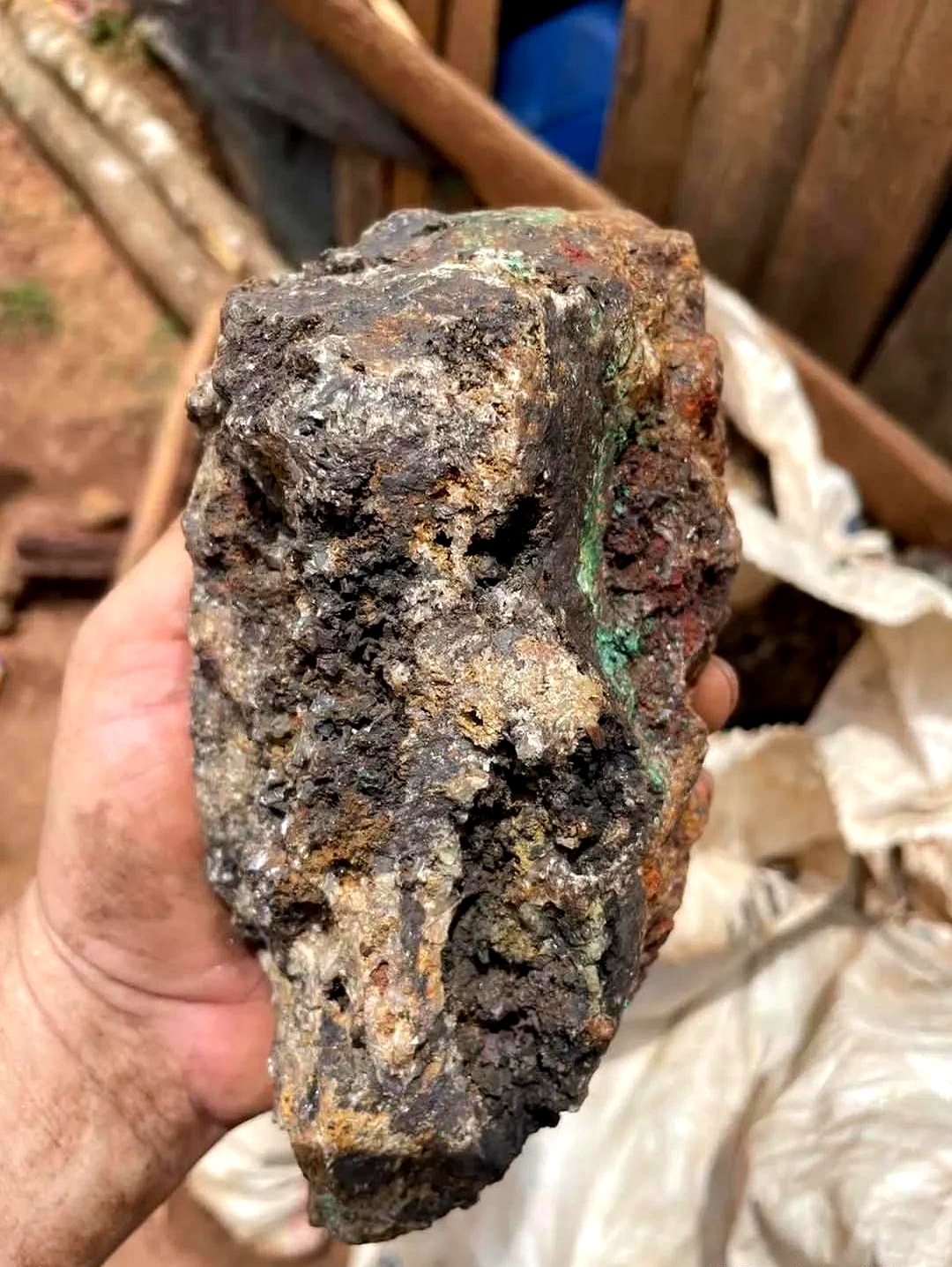 智利铜矿生产受干扰持续承压，全球供应趋紧