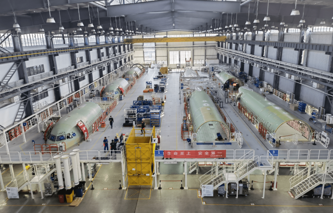 阿联酋浮法玻璃公司启动第二条生产线