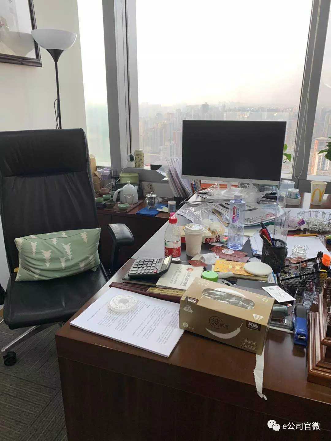 奥园集团：由于资金不足，未能按期兑付“H20奥园2”债2.67亿元本息