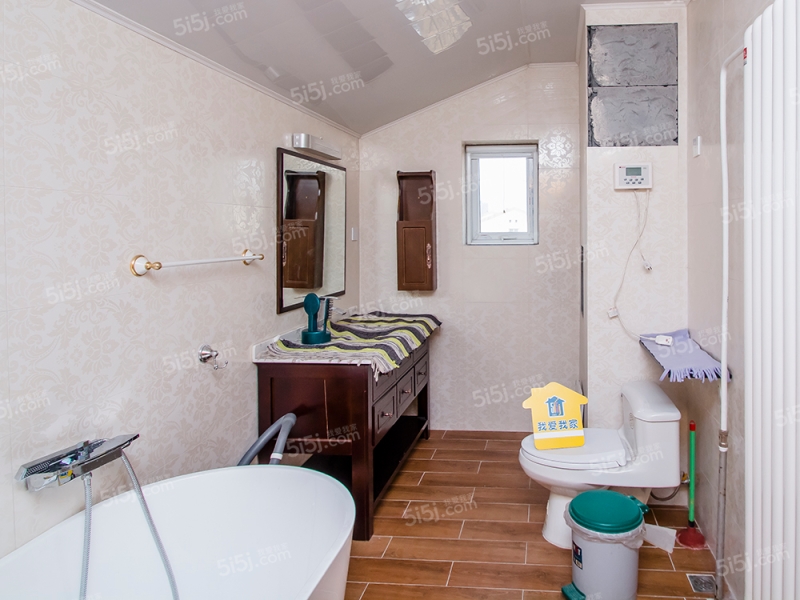 我爱我家：截至2025年12月31日股东户数为81,910户