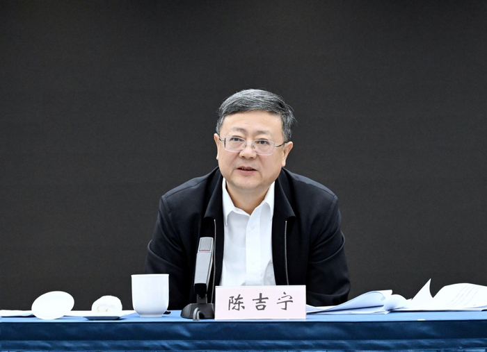 上海医药：已完成收购上实集团财务公司10%股权 持股权比例增加至40%