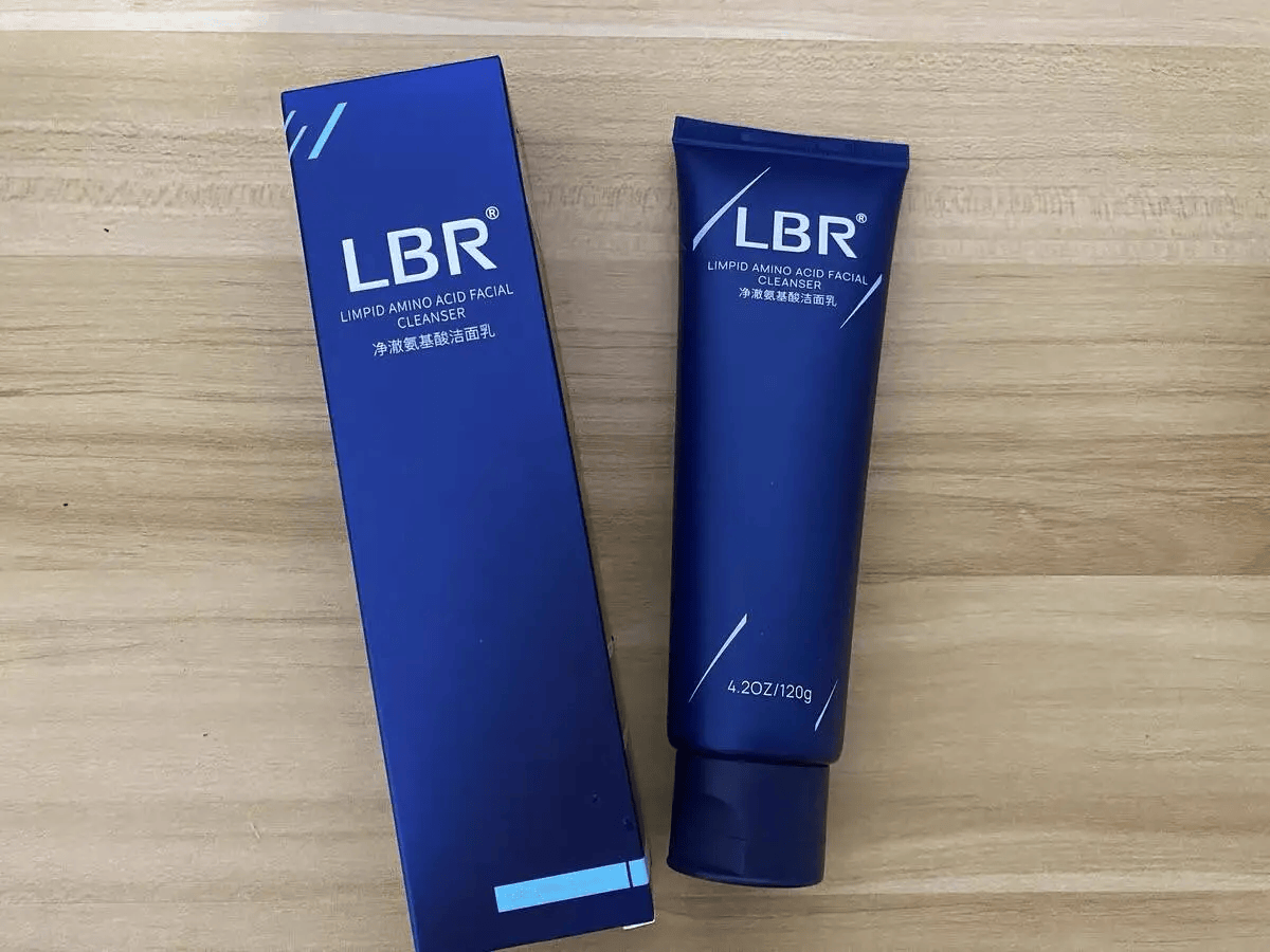 哈三联获得实用新型专利授权：“一种除氨基酸装置”