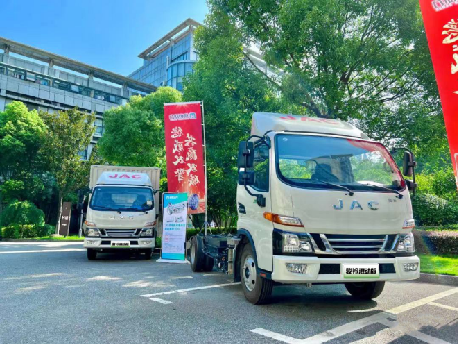 熊猫债市场火热 年内发行近640亿元同比倍增