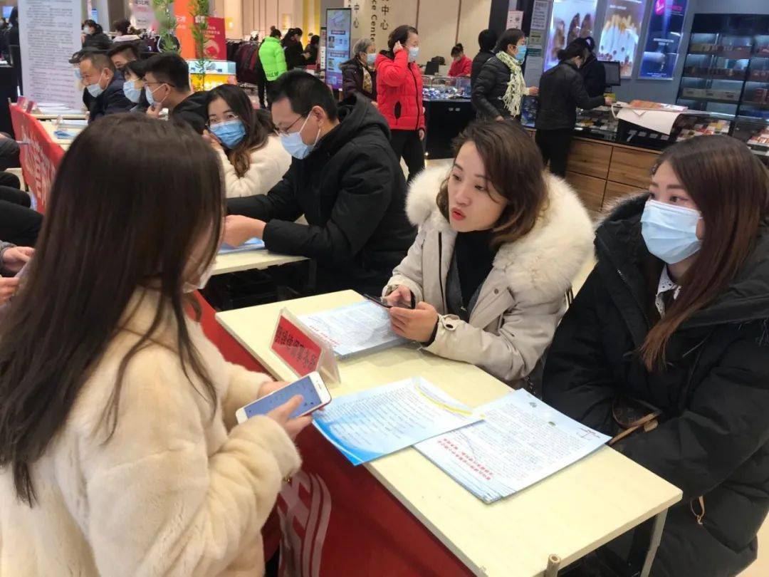 蓝光发展：未按期兑付公司债存续本金55.54亿元，化险方案仍在沟通制定中