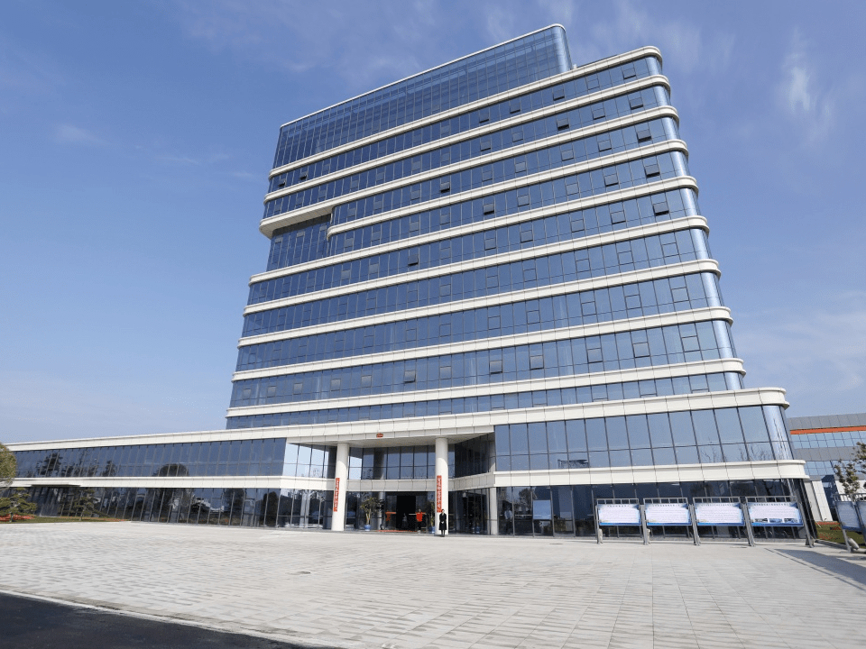 三一重工2025年归母净利润84.08亿元同比增长41.18%，总裁俞宏福薪酬810.03万元