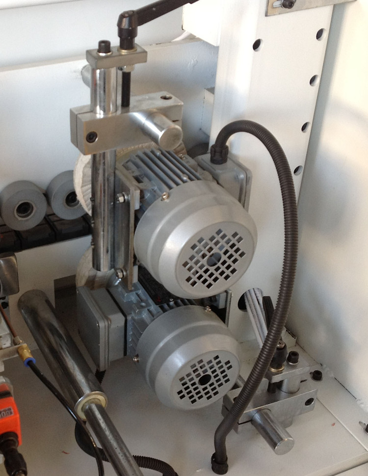 南兴股份获得外观设计专利授权：“自动封边机（NB671DNC）”