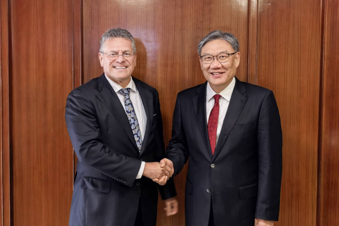 王文涛部长出席世贸组织第14届部长级会议专题讨论并发言