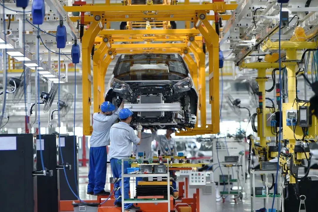 宁德时代获得实用新型专利授权:“上钉装置和电池生产线”