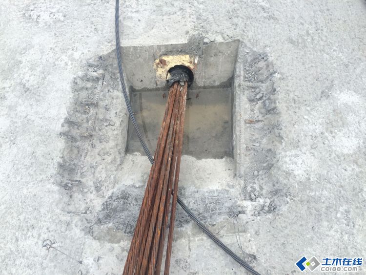 苏交科新注册《一种公路箱梁无人化腹板振捣馈控系统V1.0》项目的软件著作权