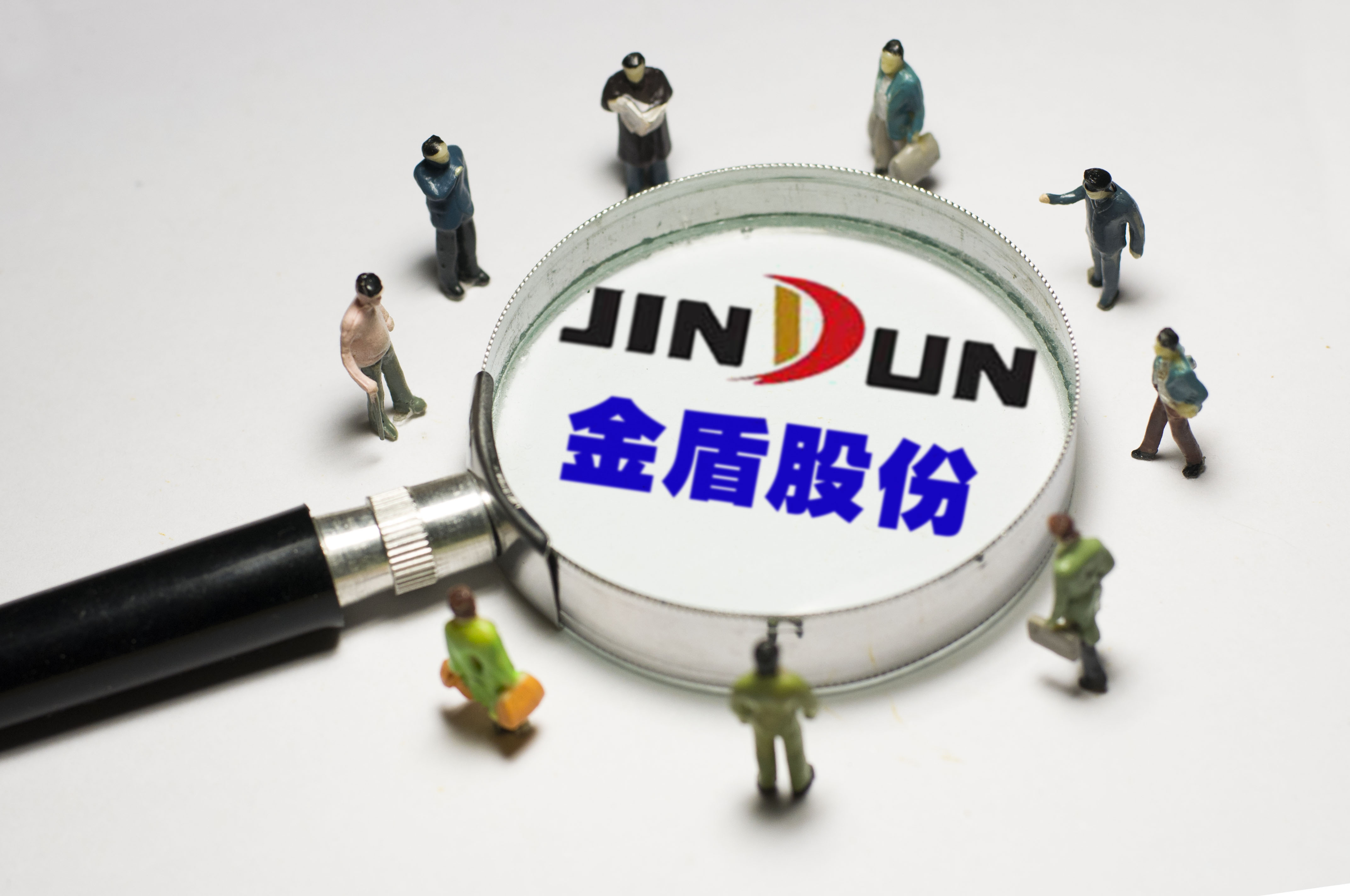 蓝黛科技：公司一季度净利润降低主要系报告期收入降低、汇兑损失增加、资产减值损失增加及研发投入增加所致