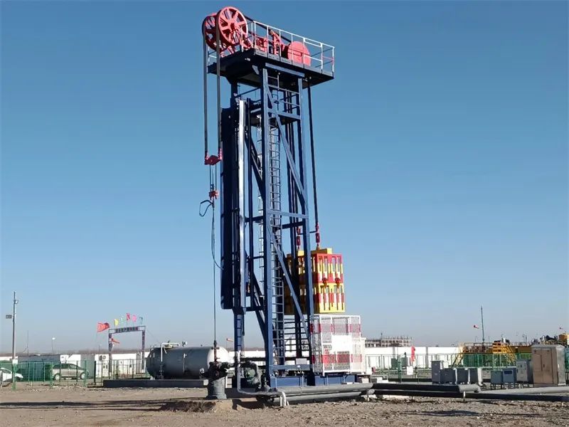 中国石油获得发明专利授权：“一种液压长冲程密封抽油机”