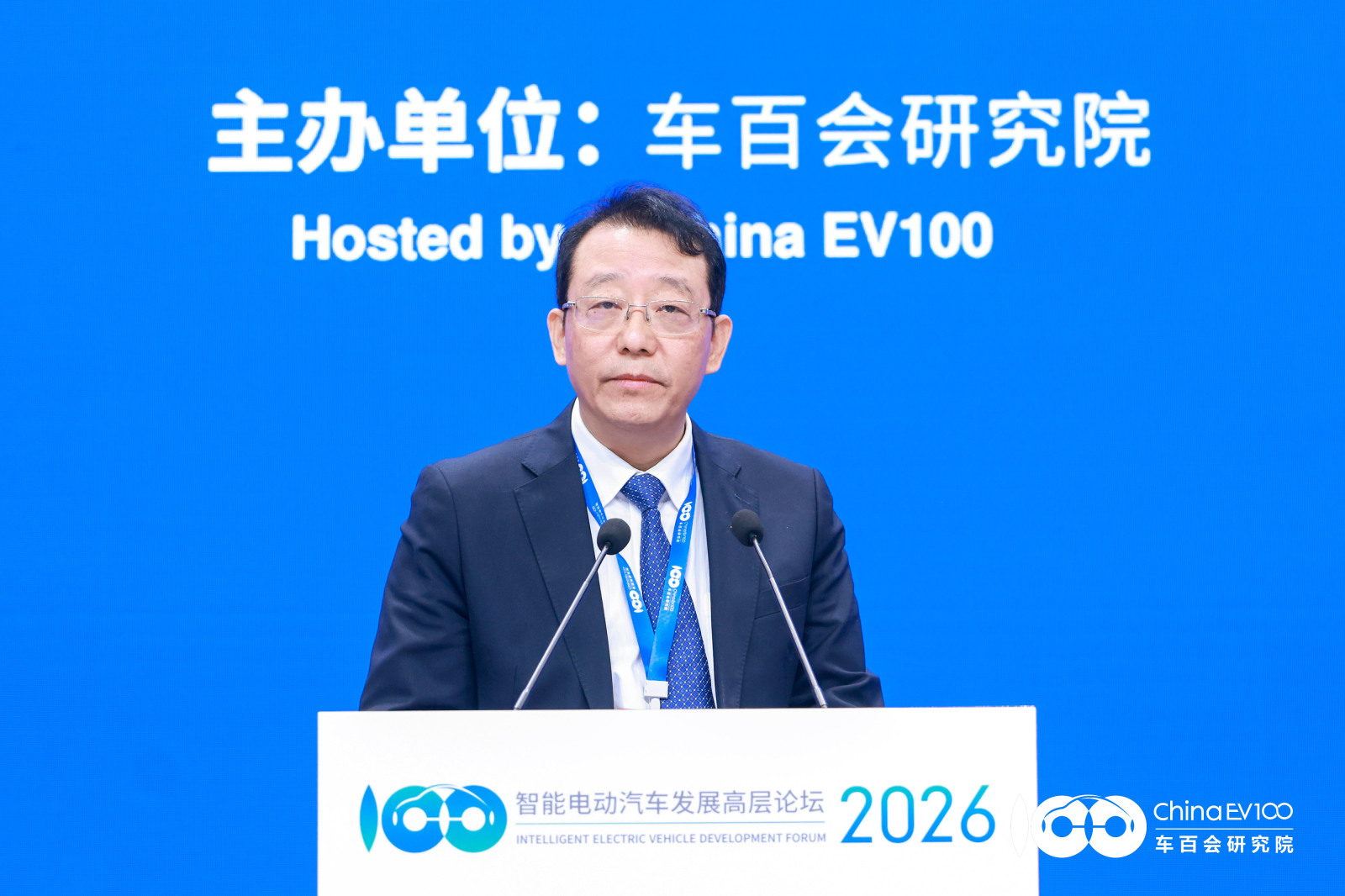 加中电动汽车合作前景广阔 国内现存新能源汽车相关企业超178万家